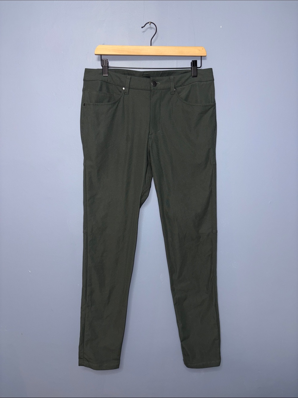 Lululemon | Men’s Green Pants